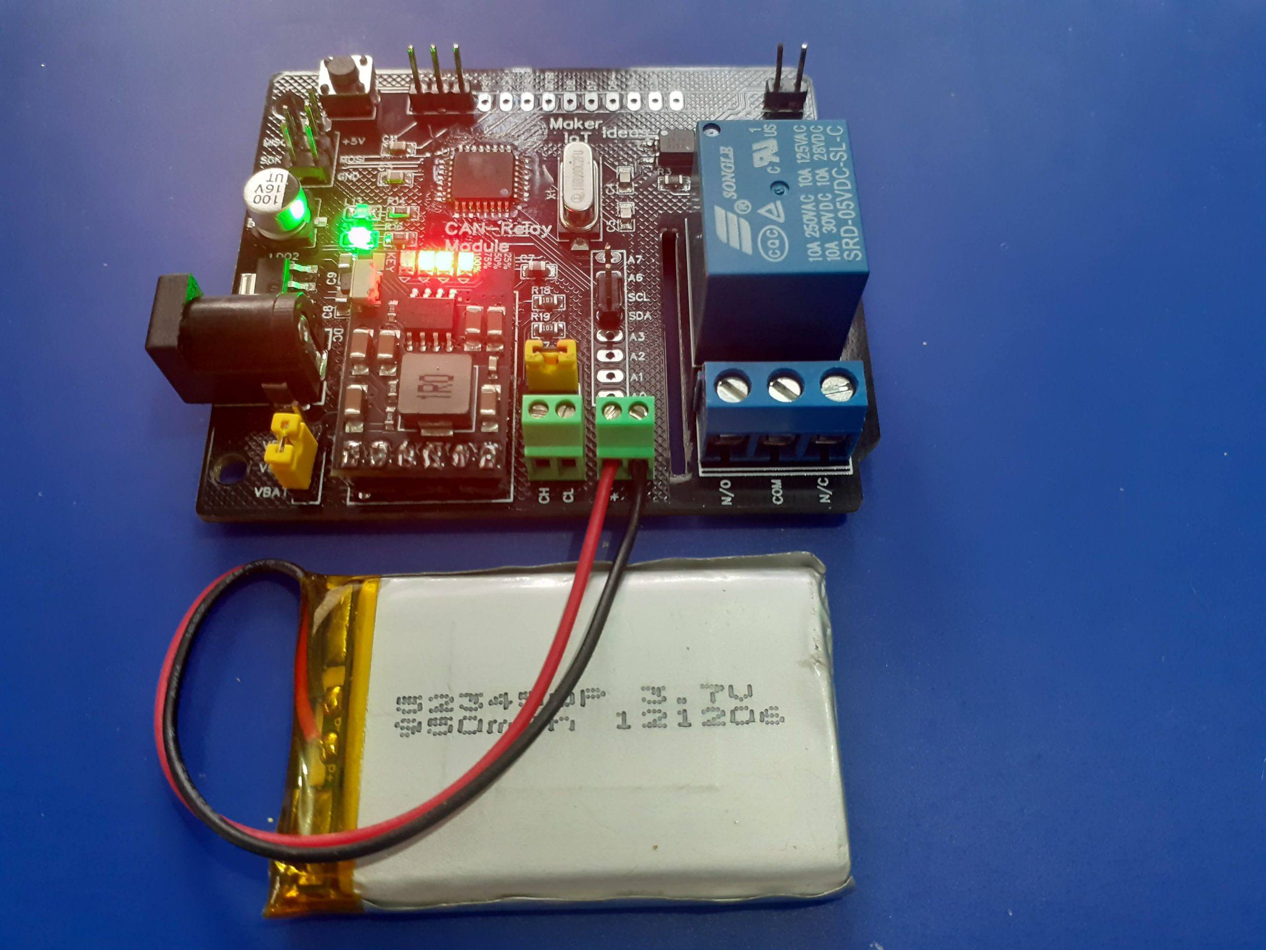Easy to use  CAN-BUS Module with Relay, LiPo Battery Backup